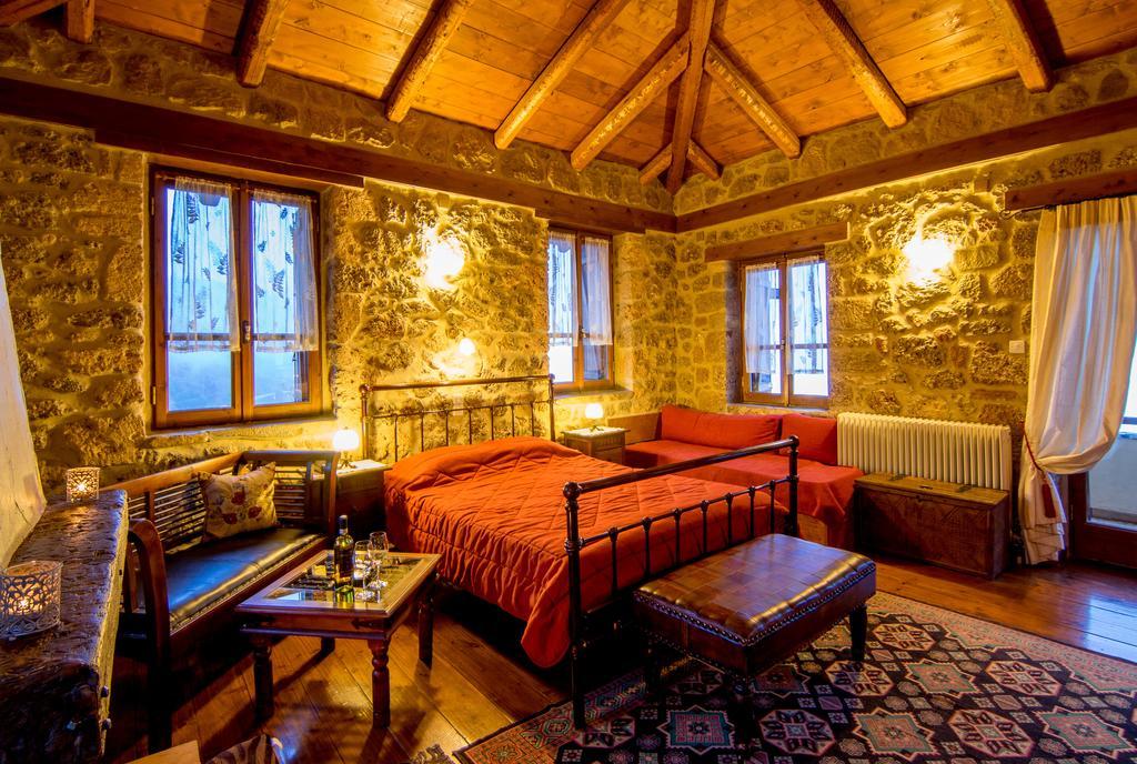 Pigi Tarlampa Hotel Ano Trikala Ruang foto
